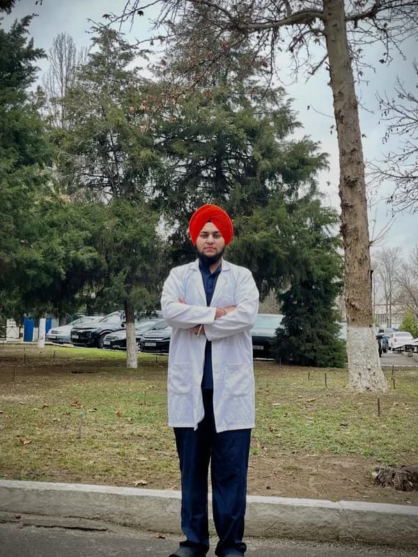 Mr. Raminder Singh