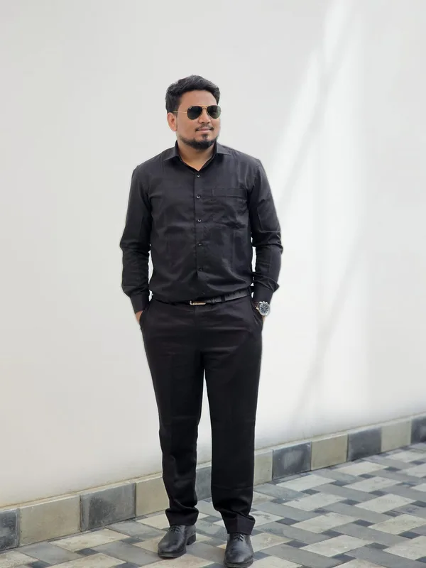 Dr. Shariq Khan
